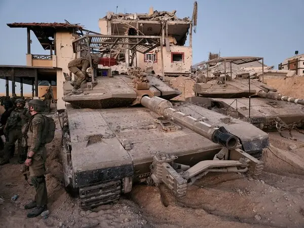 To Israil Isopedoni Tin Gaza