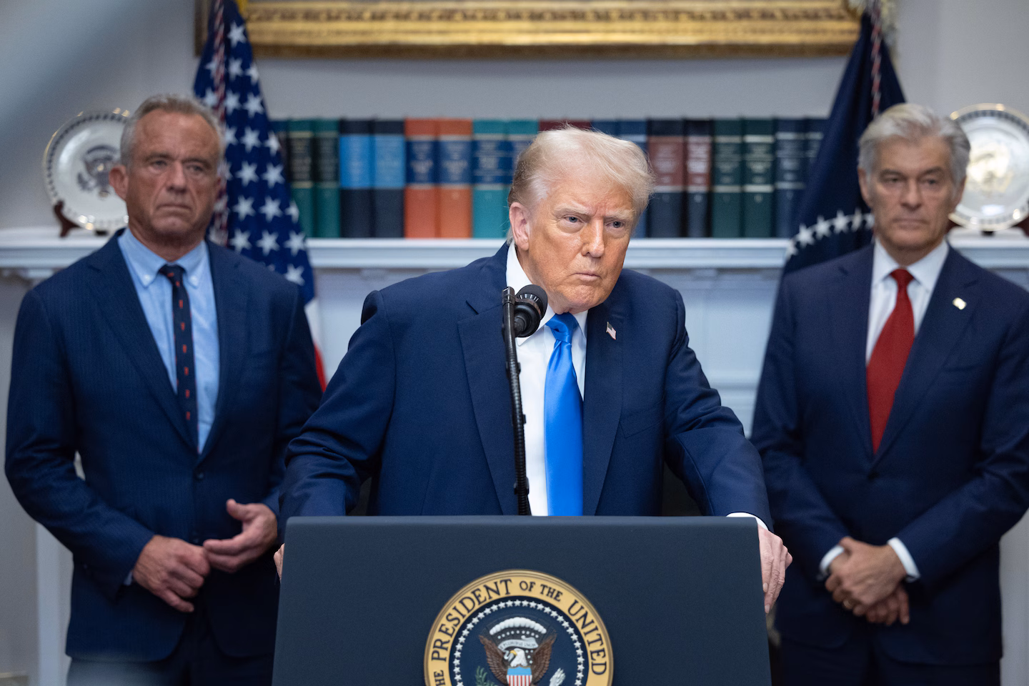 Trump.gia .emvolia